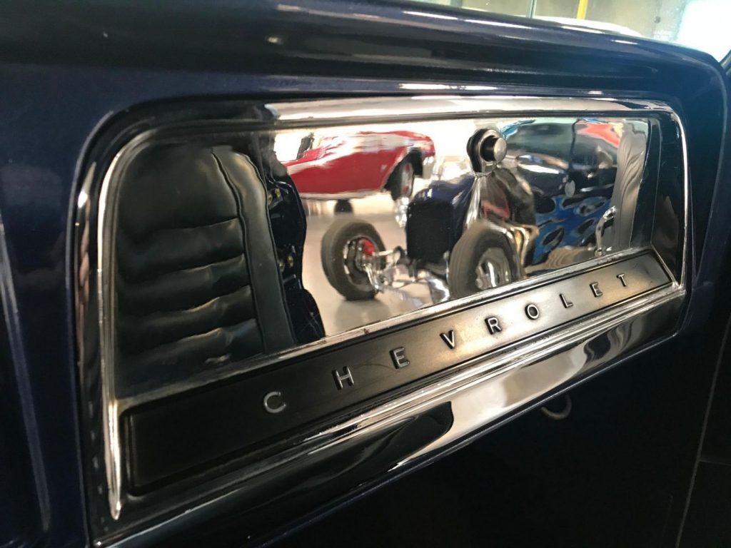 1964_CHEVY_C10_225